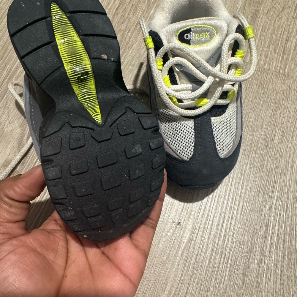 Nike Kids Grey and Neon Yellow Lace-Up Sneakers - Picture 4 of 6